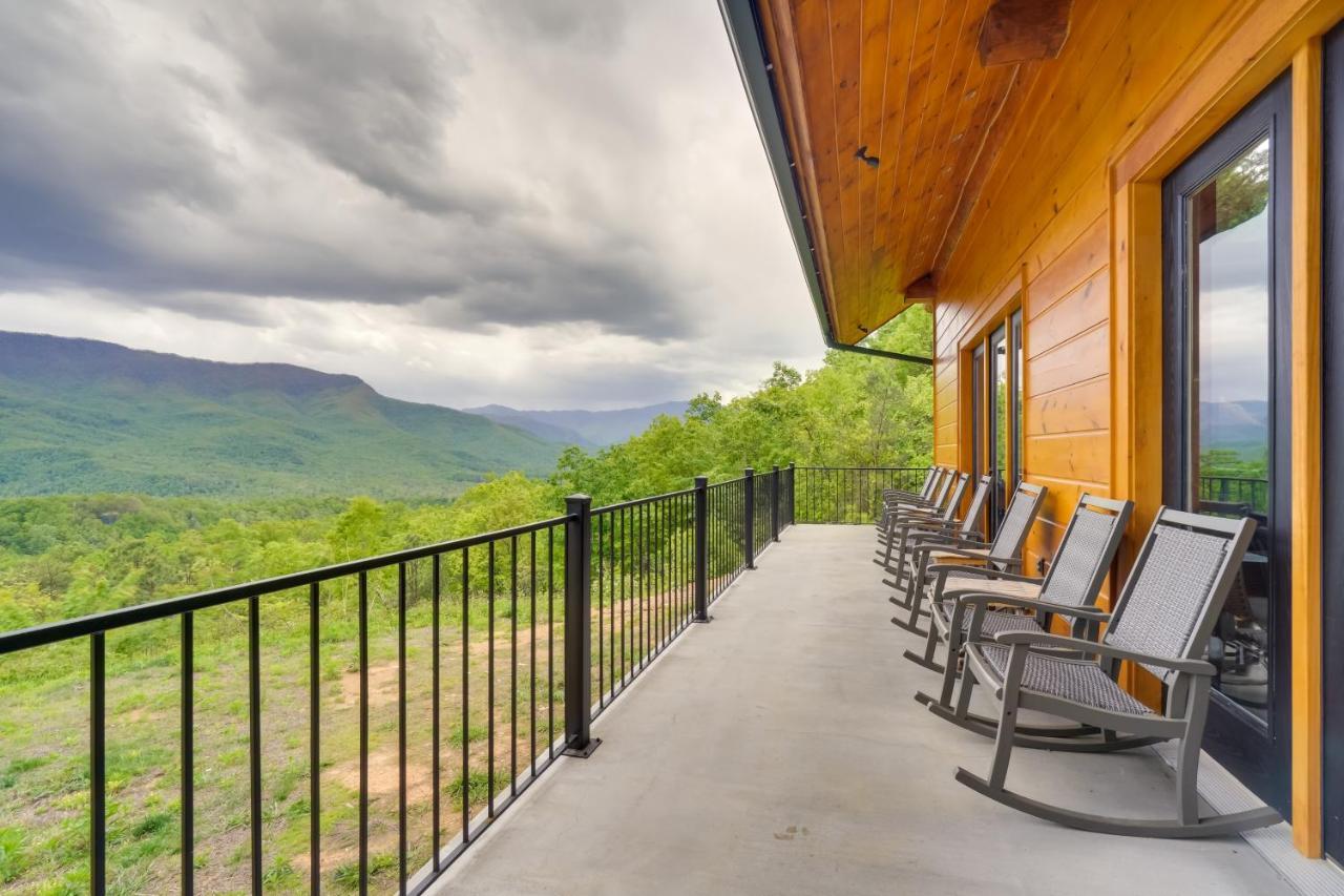 Gatlinburg Vacation Rental With Private Hot Tub! Bagian luar foto