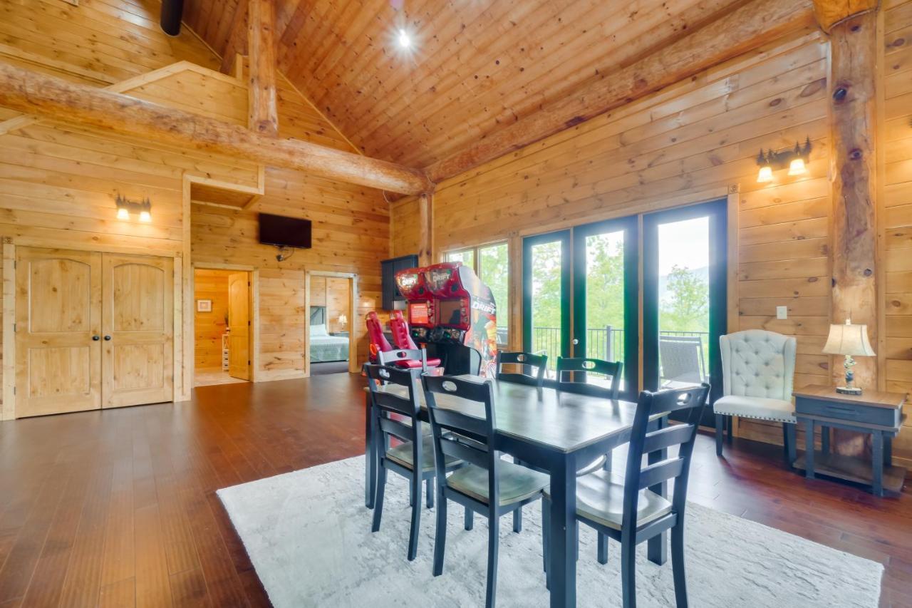 Gatlinburg Vacation Rental With Private Hot Tub! Bagian luar foto