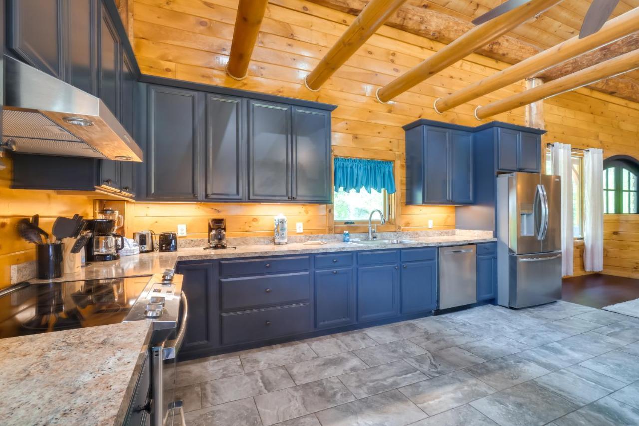 Gatlinburg Vacation Rental With Private Hot Tub! Bagian luar foto