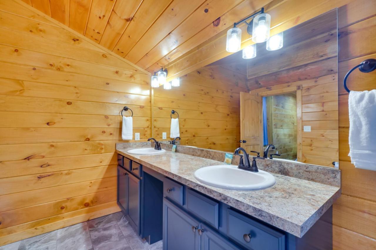 Gatlinburg Vacation Rental With Private Hot Tub! Bagian luar foto