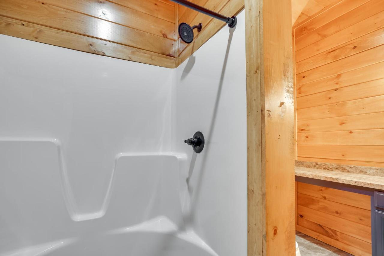 Gatlinburg Vacation Rental With Private Hot Tub! Bagian luar foto