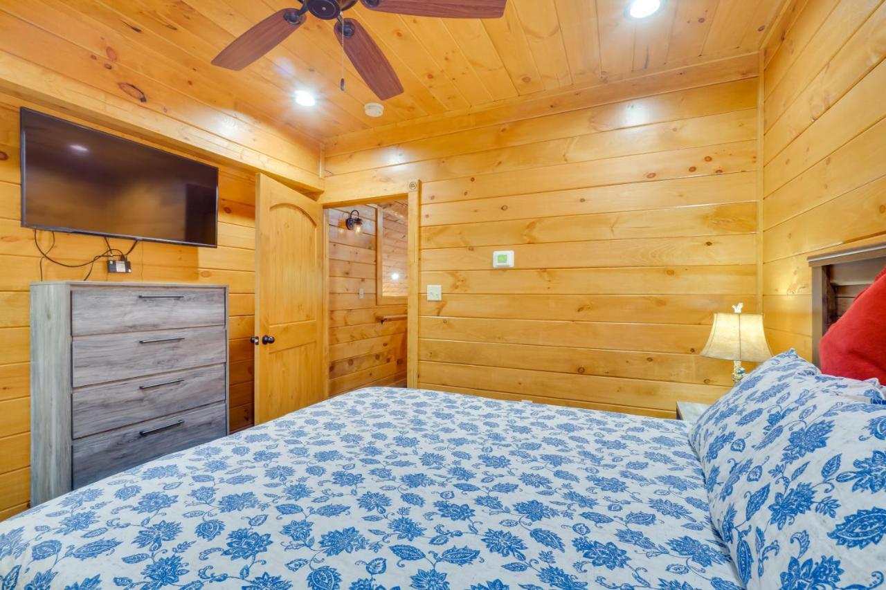 Gatlinburg Vacation Rental With Private Hot Tub! Bagian luar foto