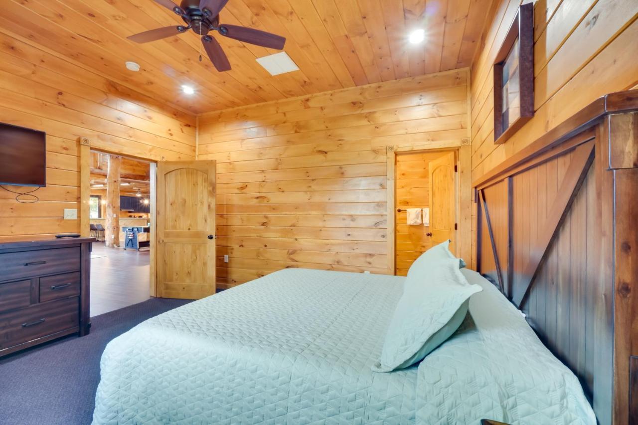 Gatlinburg Vacation Rental With Private Hot Tub! Bagian luar foto