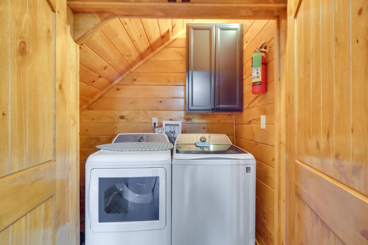 Gatlinburg Vacation Rental With Private Hot Tub! Bagian luar foto