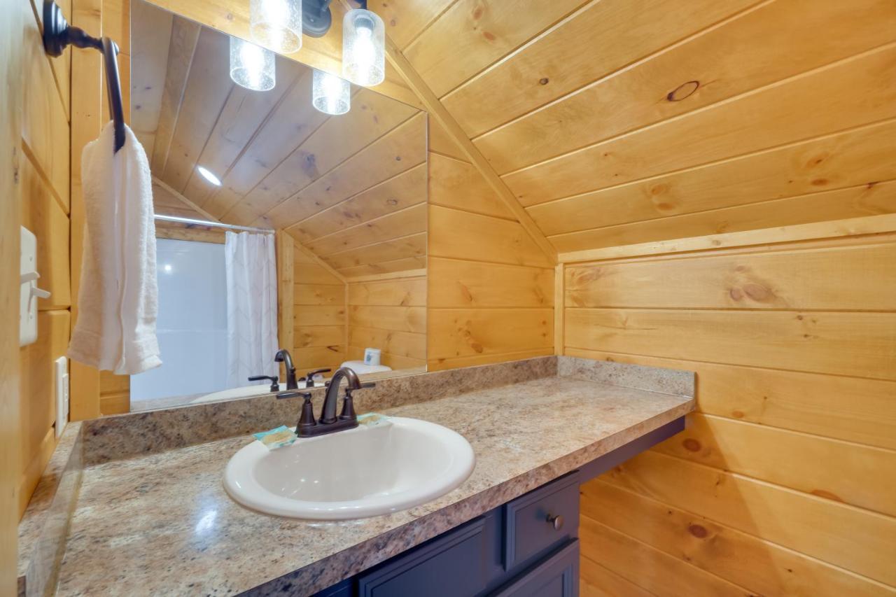 Gatlinburg Vacation Rental With Private Hot Tub! Bagian luar foto